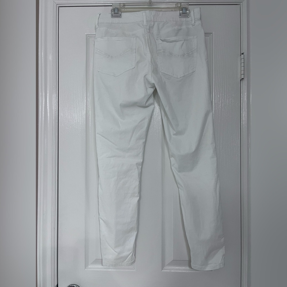 NWT- Lowrise Skinny Jean - Picture 2 of 3